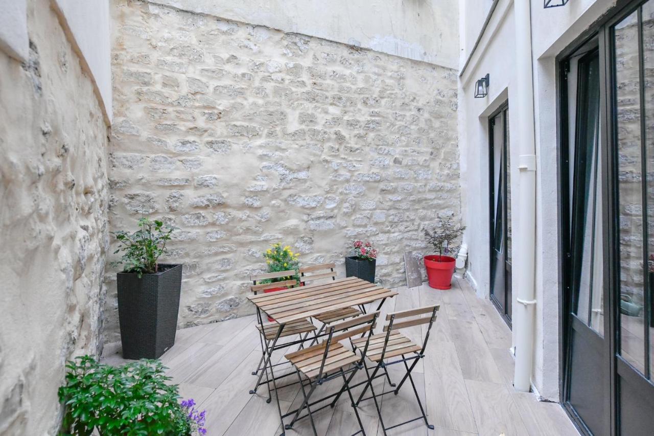 Charme Montmartre - Terrasse Privee Avec Vue Sur Le Sacre-Coeur - Parking Gratuit Daire Paris Dış mekan fotoğraf