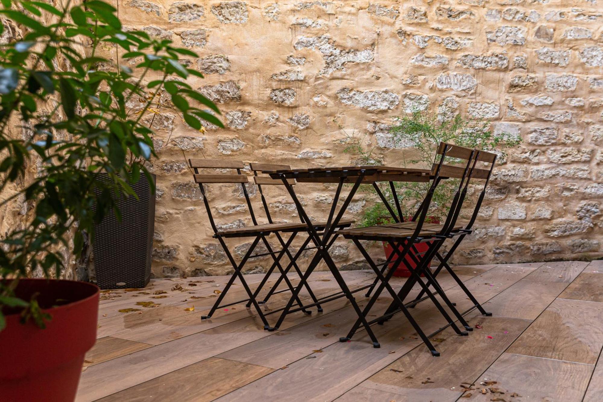 Charme Montmartre - Terrasse Privee Avec Vue Sur Le Sacre-Coeur - Parking Gratuit Daire Paris Dış mekan fotoğraf